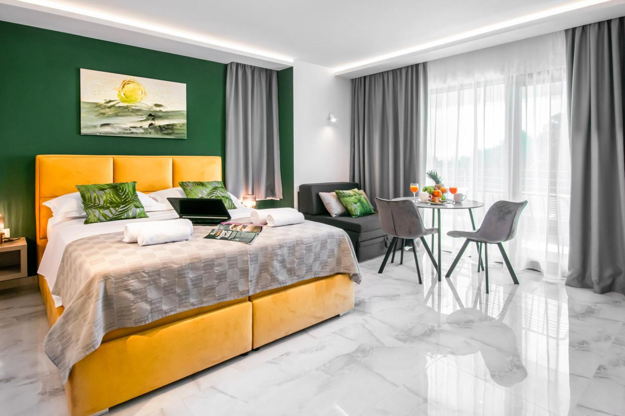 Sunnyside Luxury Suites With Free Parking And Swimming Pool Brela Exterior photo